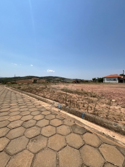 OPORTUNIDADE DE LOTE - CONDOM&Iacute;NIO MORADAS DA SERRA