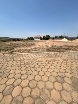 OPORTUNIDADE DE LOTE - CONDOM&Iacute;NIO MORADAS DA SERRA