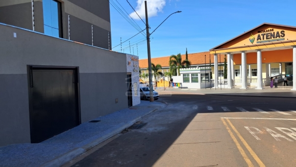 KITNET - PROXIMO A FACULDADE ATHENAS