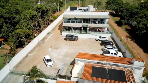 Bel&iacute;ssimo rancho &agrave;s margens do Mar de Minas