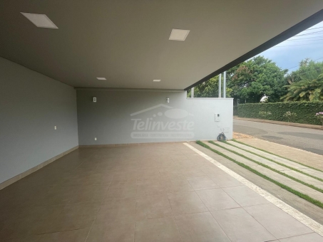CASA A VENDA NO CONDOM&Iacute;NIO VALE VERDE 
