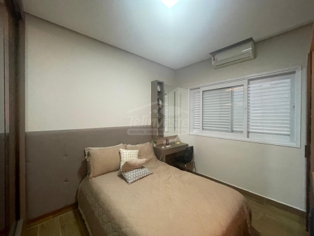 CASA A VENDA NO CONDOM&Iacute;NIO VALE VERDE 
