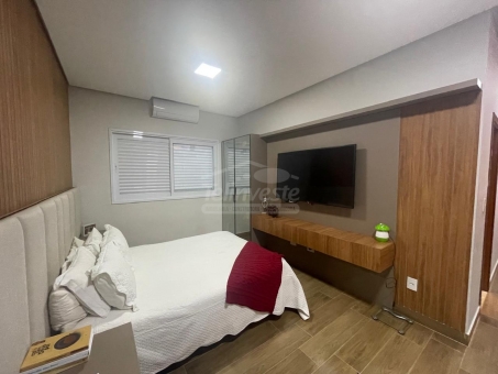 CASA A VENDA NO CONDOM&Iacute;NIO VALE VERDE 