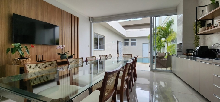 Casa  - Condom&iacute;nio Monte Belo