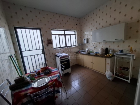 CASA NO CENTRO DE PASSOS