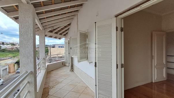 EXCELENTE CASA COMERCIAL 