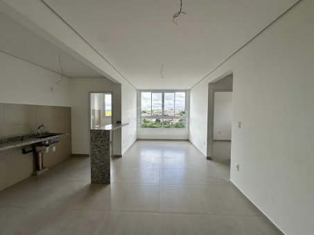APARTAMENTO A VENDA- AV. JUCA STOCKLER
