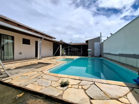 CASA NO JARDIM CIDADE