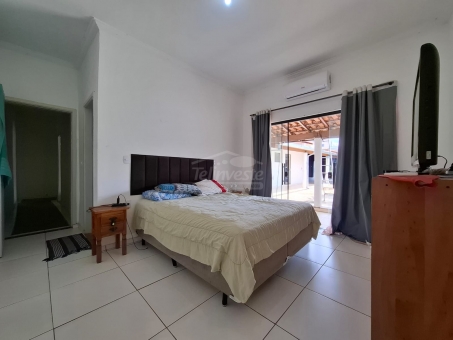 CASA NO JARDIM CIDADE