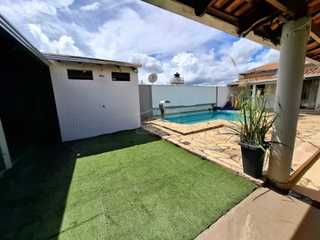 CASA NO JARDIM CIDADE