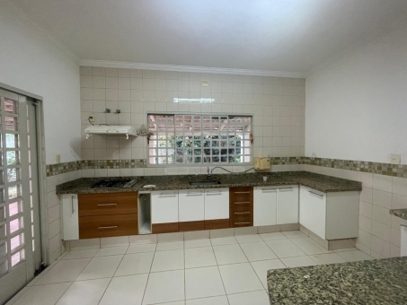 IM&Oacute;VEL A VENDA - BAIRRO MUARAMA 