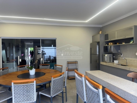 IM&Oacute;VEL A VENDA  ALTO PADR&Atilde;O VILLAGIO D\' IT&Aacute;LIA 