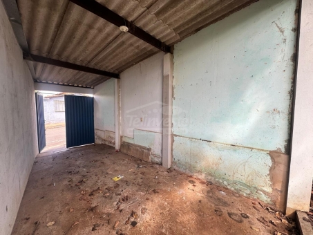 CASA A VENDA - BAIRRO JARDIM CALIF&Oacute;RNIA 