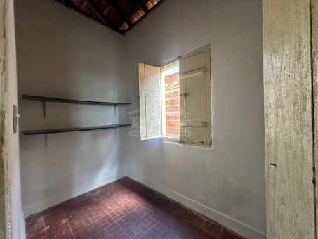 CASA A VENDA - BAIRRO JARDIM CALIF&Oacute;RNIA 