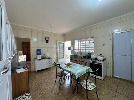 IM&Oacute;VEL A VENDA DE &Oacute;TIMA OPORTUNIDADE - CENTRO