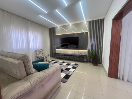 Casa Alto Padr&atilde;o pr&oacute;ximo ao Centro