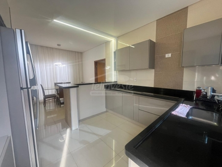 Casa Alto Padr&atilde;o pr&oacute;ximo ao Centro