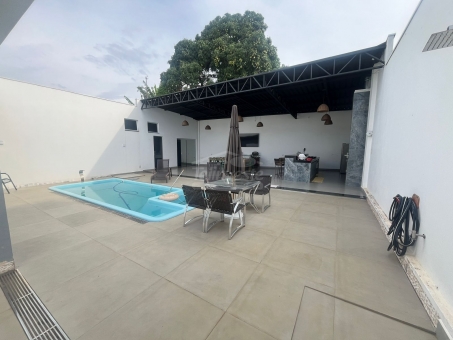 Casa Alto Padr&atilde;o pr&oacute;ximo ao Centro