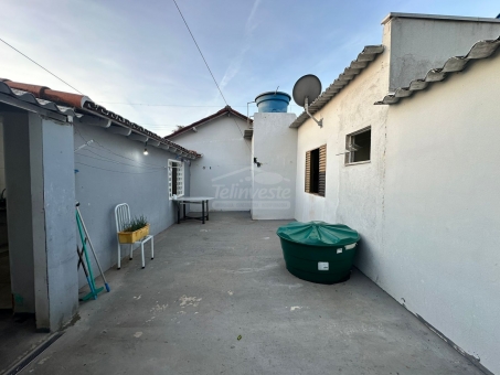 CASA A VENDA COHAB 4