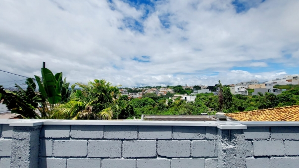 CASA NO BAIRRO PANORAMA