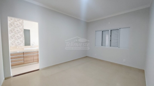 CASA NO BAIRRO PANORAMA