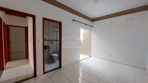 CASA NO BAIRRO PARQUE ESTA&Ccedil;&Atilde;O + COMODO COMERCIAL