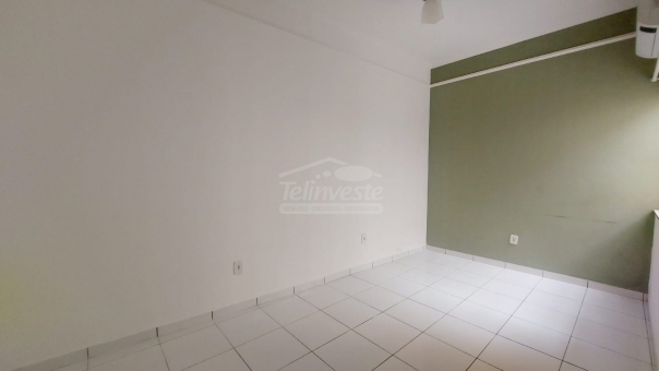 CASA NO BAIRRO PARQUE ESTA&Ccedil;&Atilde;O + COMODO COMERCIAL