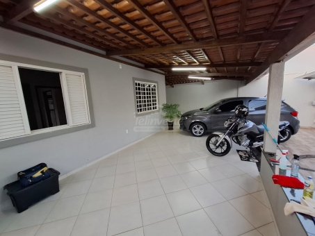 CASA NO BAIRRO MARIA ROSA