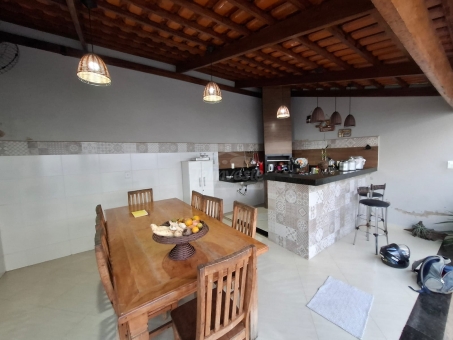 CASA NO BAIRRO MARIA ROSA
