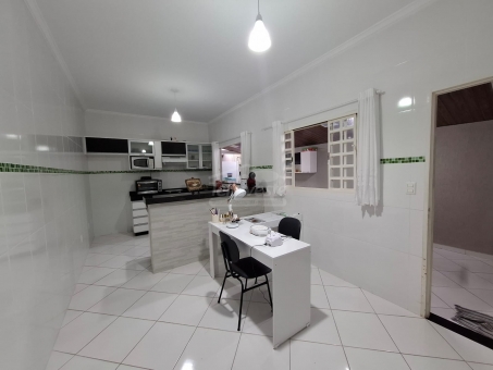 CASA NO BAIRRO MARIA ROSA