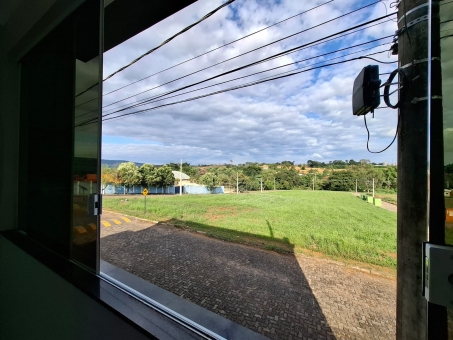 CASA NO BAIRRO GOMES E BRITO
