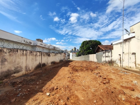 LOTE EXCELENTE LOCALIZA&Ccedil;&Atilde;O - AVENIDA DA MODA