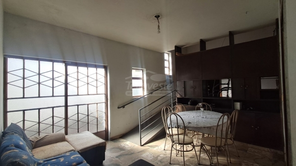 Casa Pr&oacute;xima a Avenida da Moda - Centro