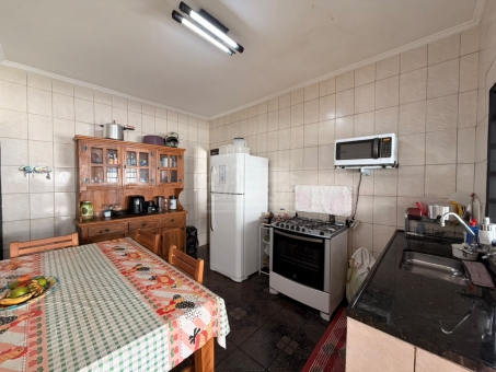 Casa + c&ocirc;modo comercial &agrave; venda - JD Primavera