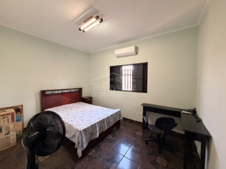 Casa + c&ocirc;modo comercial &agrave; venda - JD Primavera