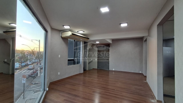 EXCELENTE COMODO COMERCIAL NA AVENIDA DA MODA
