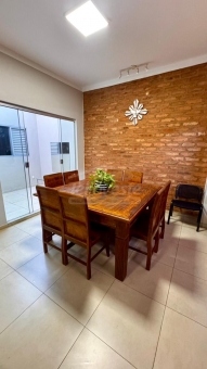 EXCELENTE CASA A VENDA - JARDIM CANADA
