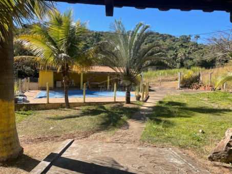 SITIO A VENDA EM PASSOS