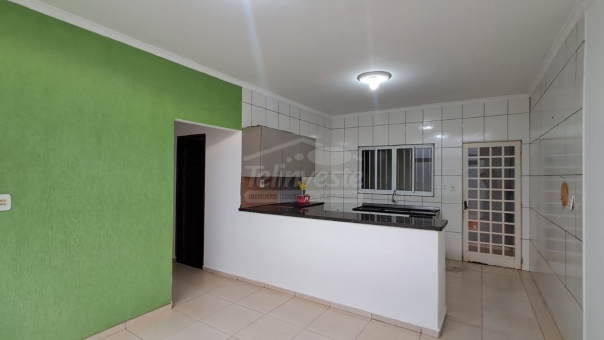 EXCELENTE CASA COM PISCINA - SANTA LUZIA