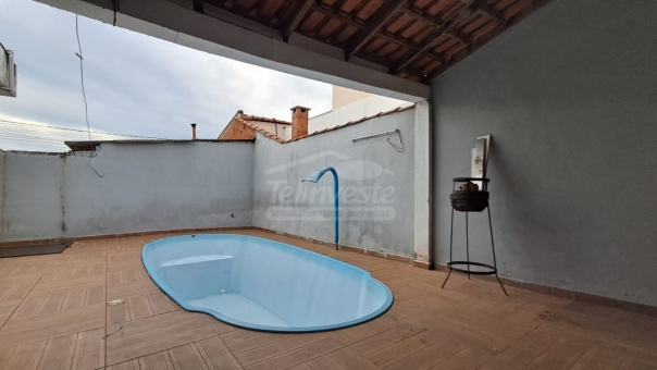 EXCELENTE CASA COM PISCINA - SANTA LUZIA