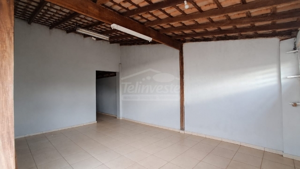 EXCELENTE CASA COM PISCINA - SANTA LUZIA