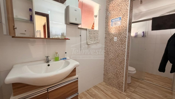 Casa a Venda - Av Buenos Aires