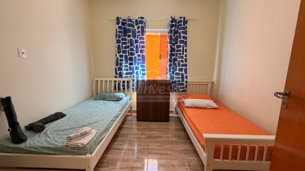 Casa a Venda - Av Buenos Aires