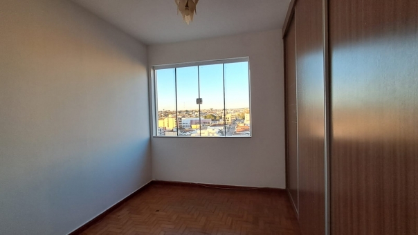APARTAMENTO - CENTRAL 