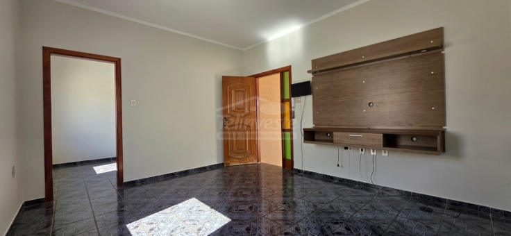 CASA A VENDA - NOVO MUNDO
