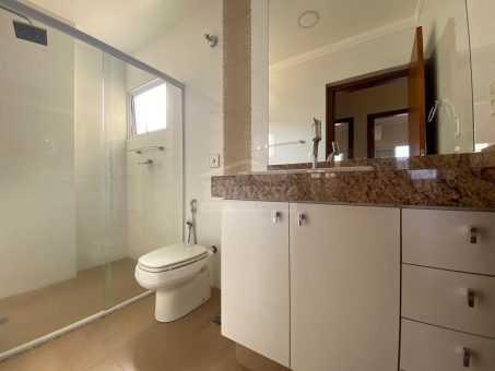 EXCELENTE APARTAMENTO CENTRAL