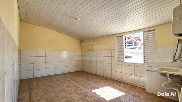 CASA COM PISCINA - JARDIM PANORAMA