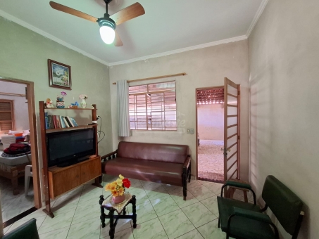 CASA NO BAIRRO COHAB 