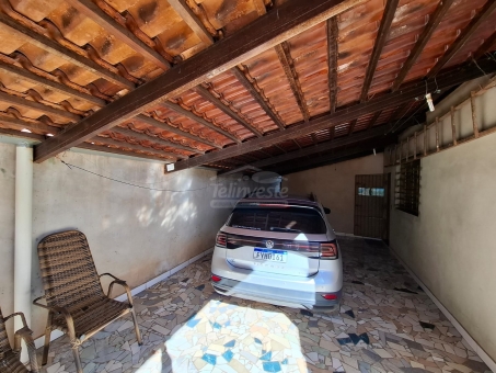 CASA NO BAIRRO COHAB 