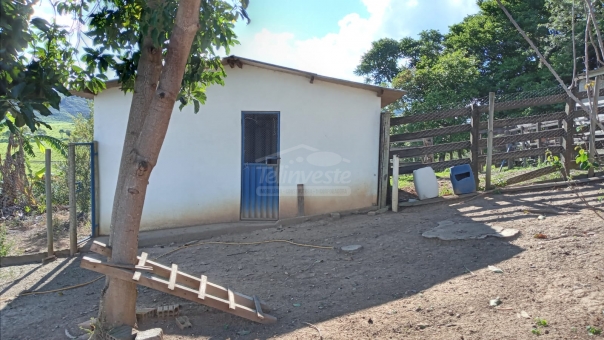 SITIO COM 3 ALQUEIRES NA REGI&Atilde;O DA MUMBUCA 